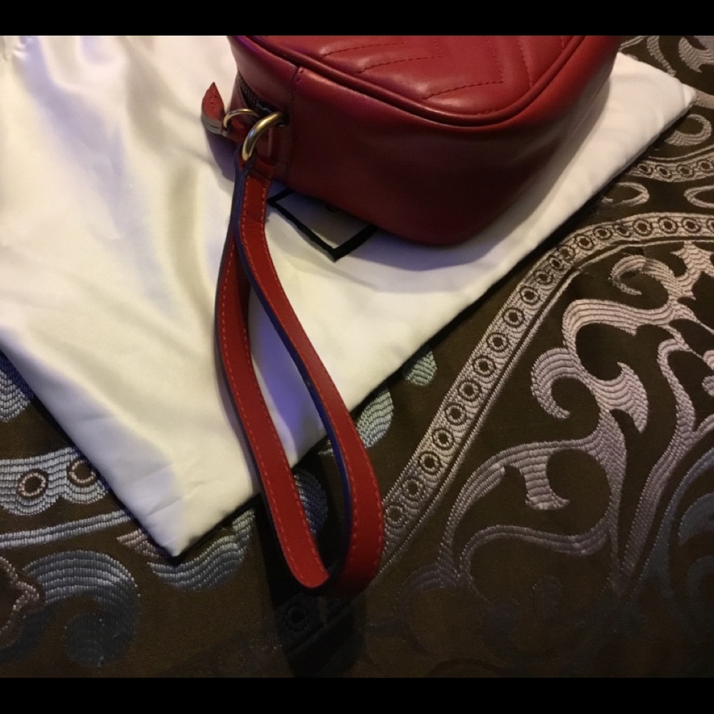 🎉GUCCI MARMONT WRISTLET🎉FIRM - Picture 4 of 5